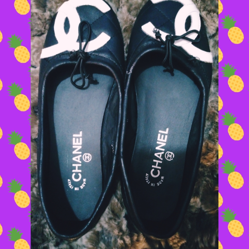Authentic Chanel flats size 38